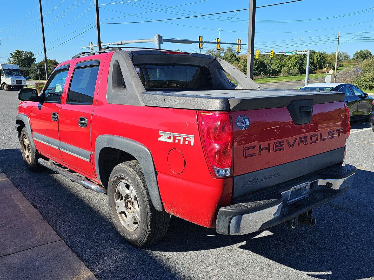 Used 2004 Chevrolet Avalanche Z66 w/ Preferred Equipment Group RWD image 5