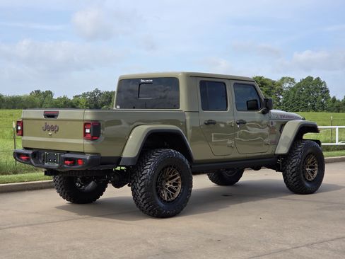 New 2026 Jeep Gladiator Rubicon w/ Safety Group AWD/4WD image 3