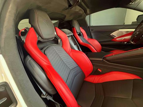 Used 2024 Chevrolet Corvette Z06 w/ Z07 Performance Package w/ Z07 Performance Package RWD image 70