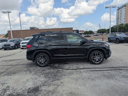 Used 2023 Honda Passport EX-L image 2