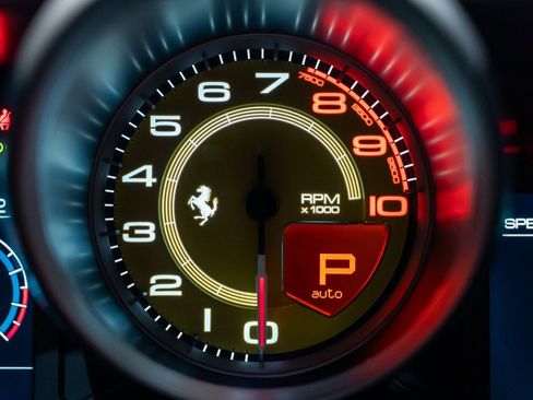 Certified 2020 Ferrari GTC4Lusso T image 28