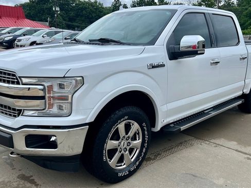 Used 2018 Ford F150 Lariat w/ Equipment Group 502A Luxury AWD/4WD image 3