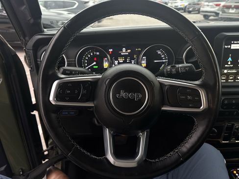 Used 2021 Jeep Wrangler Unlimited Sahara w/ Cold Weather Group image 19