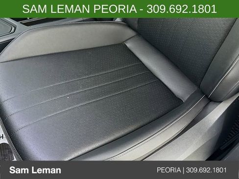 Used 2023 Volkswagen Tiguan SE image 18