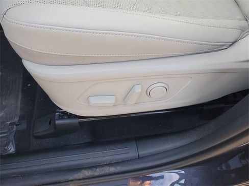 New 2025 Kia Sorento EX image 9