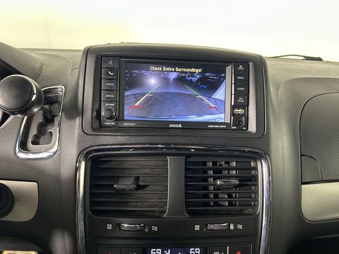 Used 2019 Dodge Grand Caravan GT FWD image 21