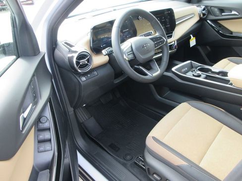 New 2026 Chevrolet Equinox ACTIV image 12