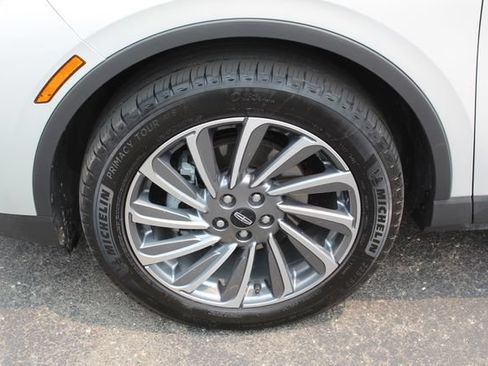 Certified 2023 Lincoln Corsair Reserve w/ Equipment Group 201A AWD/4WD image 12