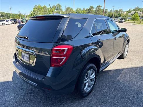 Used 2017 Chevrolet Equinox LS AWD/4WD image 4