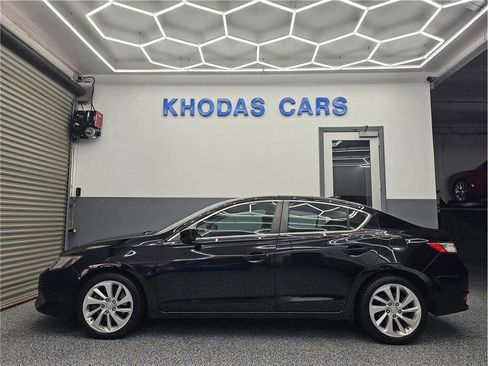 Used 2018 Acura ILX FWD image 1