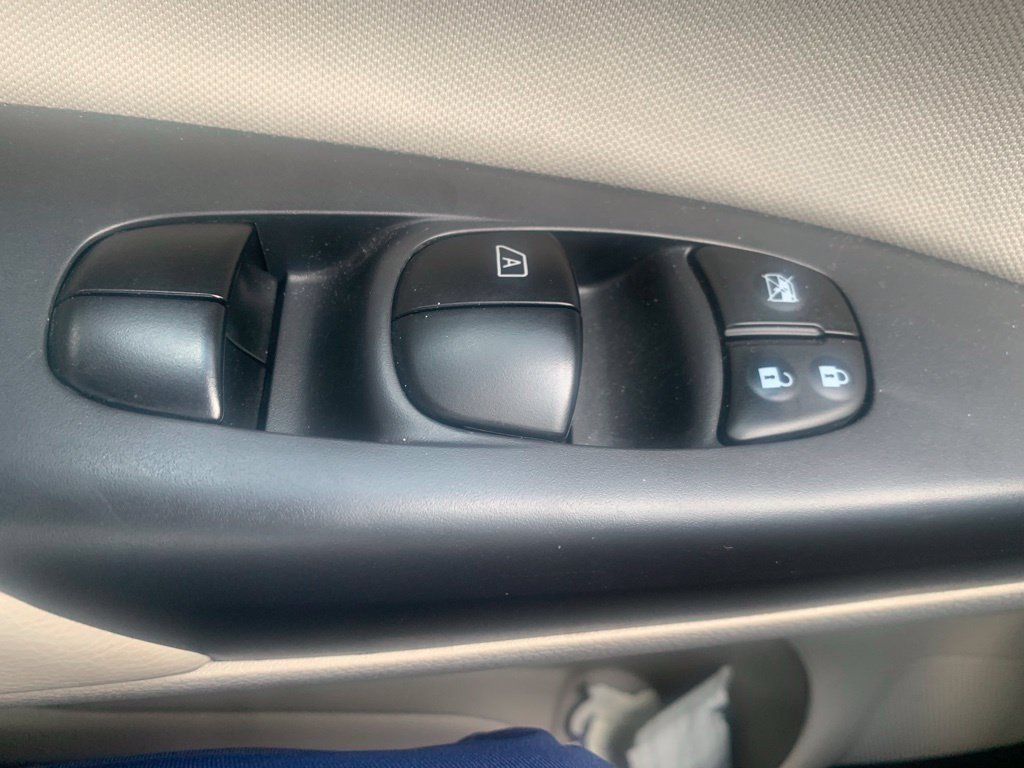 Used 2017 Nissan Sentra SV w/ Driver's Assist Package FWD image 22