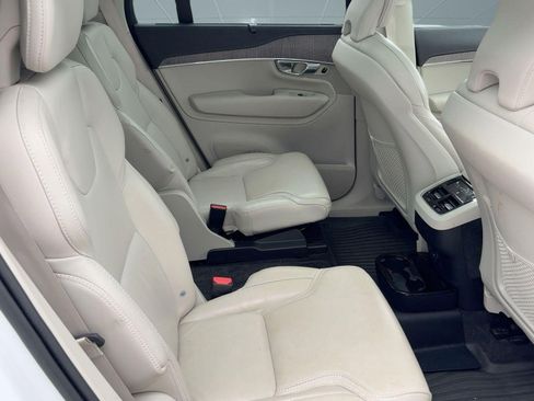 Certified 2023 Volvo XC90 B6 Ultimate image 19