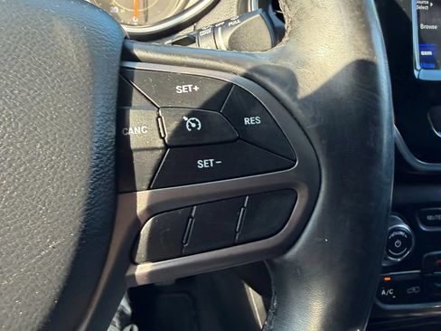 Used 2020 Jeep Cherokee Limited AWD/4WD image 20