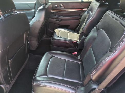 Used 2018 Ford Explorer Limited w/ Equipment Group 301A AWD/4WD image 33