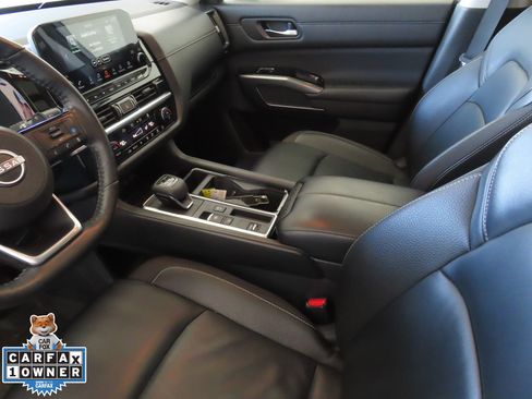 Used 2023 Nissan Pathfinder SL w/ SL Premium Package image 24