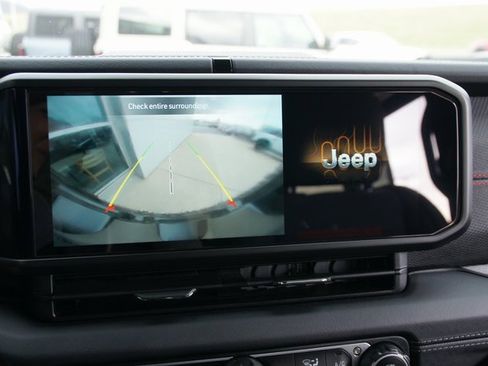 Used 2024 Jeep Wrangler Unlimited Rubicon w/ Safety Group image 22