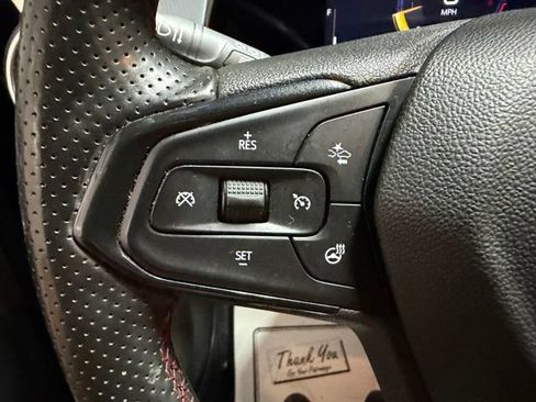 Used 2024 Chevrolet Trax RS FWD image 30