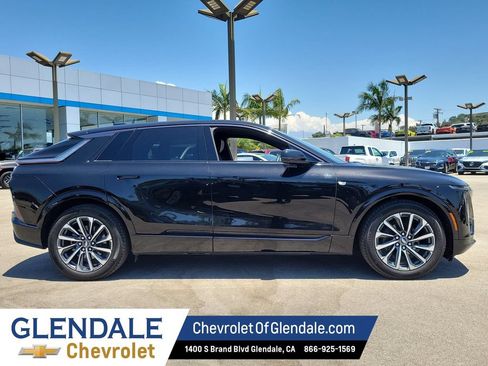 Used 2024 Cadillac Lyriq Sport w/ LPO, Floor Liner Package RWD image 10