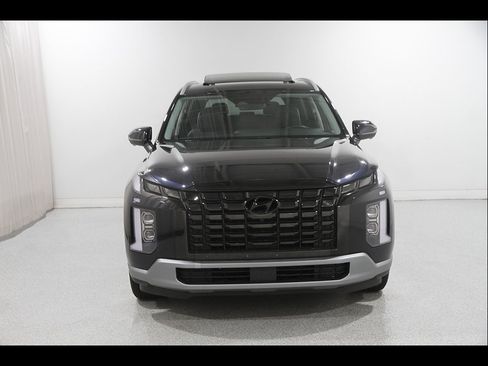 Certified 2024 Hyundai Palisade SEL FWD image 2