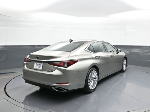 Used 2019 Lexus ES 350 w/ Accessory Package 2 FWD image 6