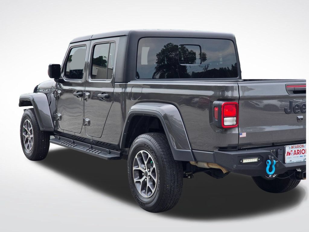Used 2024 Jeep Gladiator Sport AWD/4WD image 50