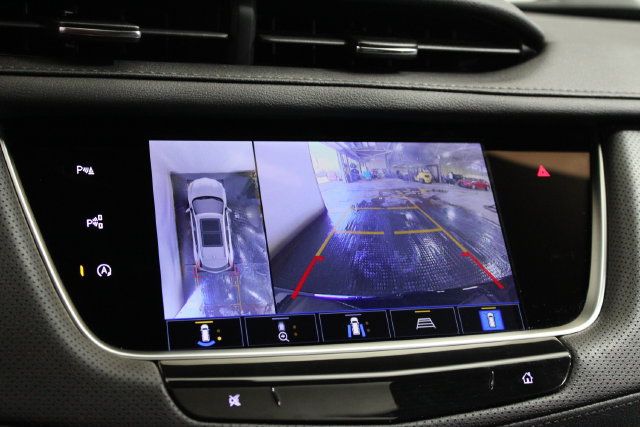 Used 2025 Cadillac XT5 Premium Luxury w/ Technology Package AWD/4WD image 15