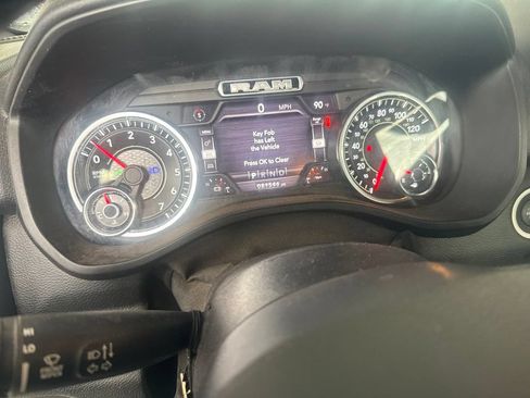 Used 2021 RAM 1500 Big Horn AWD/4WD image 6