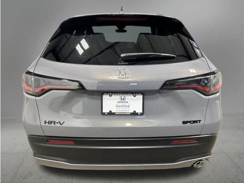 Certified 2026 Honda HR-V Sport image 5