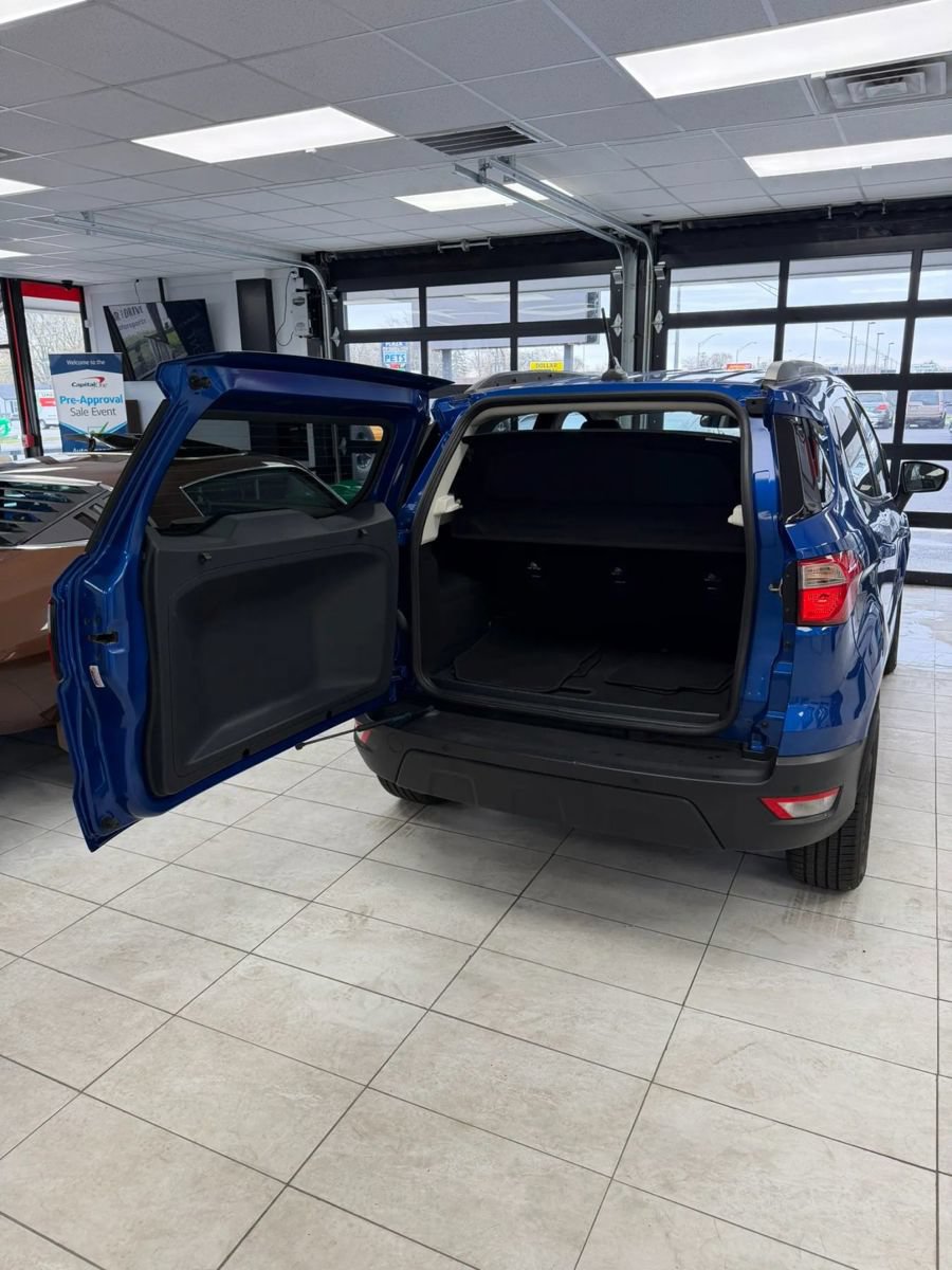 Used 2022 Ford EcoSport SE w/ SE Convenience Package AWD/4WD image 9