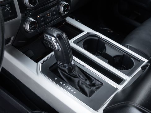 Used 2015 Ford F150 Lariat w/ Equipment Group 502A Luxury image 18