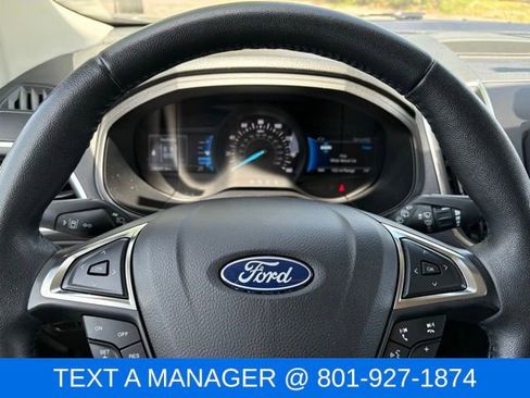 Used 2022 Ford Edge Titanium AWD/4WD image 19