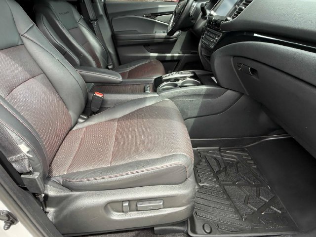 Used 2023 Honda Ridgeline Black Edition image 23