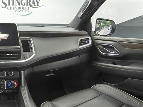 Used 2024 Chevrolet Tahoe Premier AWD/4WD image 15