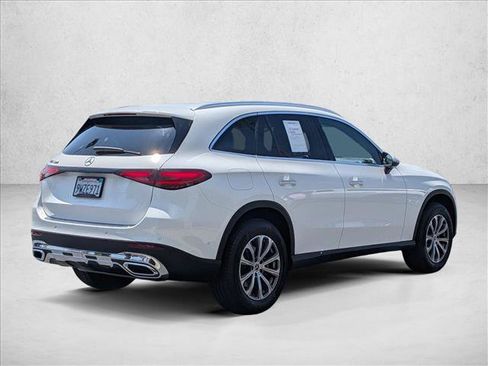 Certified 2026 Mercedes-Benz GLC 300 image 9