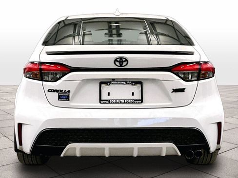 Used 2020 Toyota Corolla XSE FWD image 4