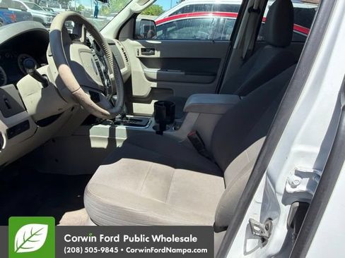 Used 2009 Ford Escape XLT FWD image 9