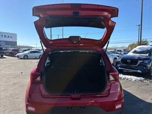 Certified 2023 Hyundai Venue Limited image 12