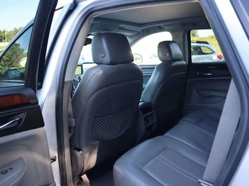Used 2011 Cadillac SRX Luxury image 10
