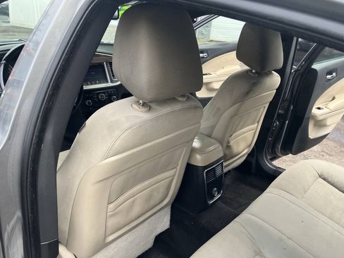 Used 2011 Dodge Charger Rallye RWD image 26