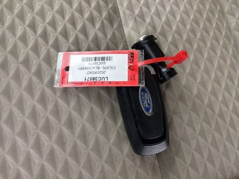 Used 2020 Ford Escape SE FWD image 29
