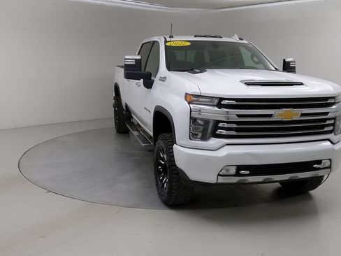 Used 2022 Chevrolet Silverado 3500 High Country AWD/4WD image 9