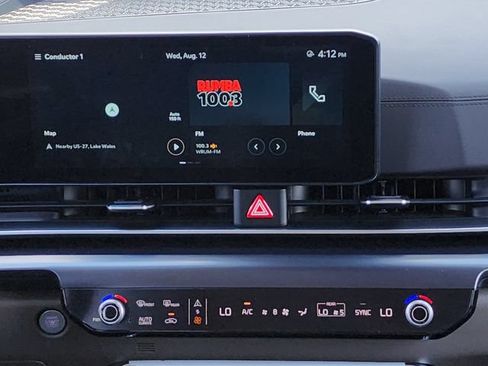 Certified 2025 Kia Carnival FWD image 25