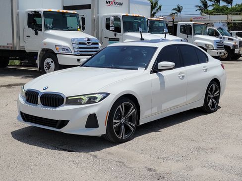 Used 2023 BMW 330i Sedan w/ Premium Package RWD image 7