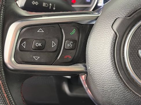 Used 2018 Jeep Wrangler Unlimited Rubicon w/ Cold Weather Group AWD/4WD image 17