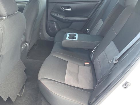 Used 2024 Nissan Sentra SR FWD image 19
