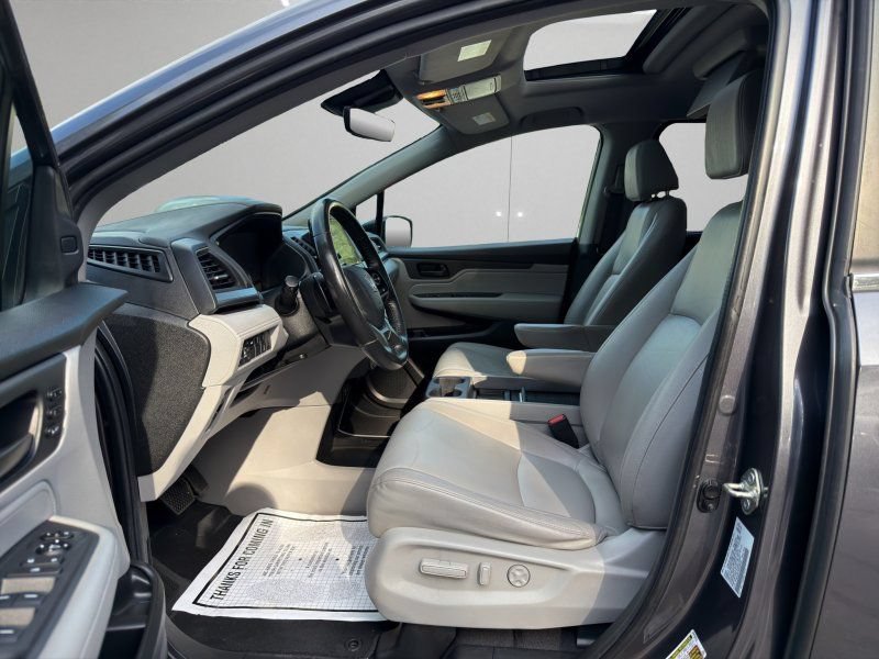 Used 2020 Honda Odyssey EX-L w/ RES & Navigation image 9