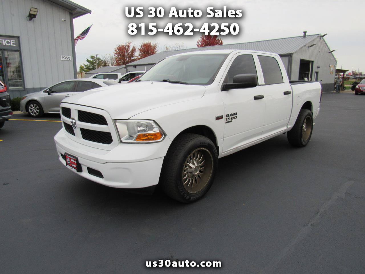 Used 2020 RAM 1500 Tradesman w/ Chrome Appearance Group RWD image 1