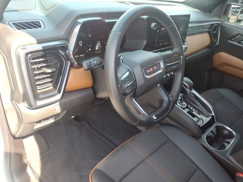 Used 2025 GMC Canyon AT4 AWD/4WD image 21
