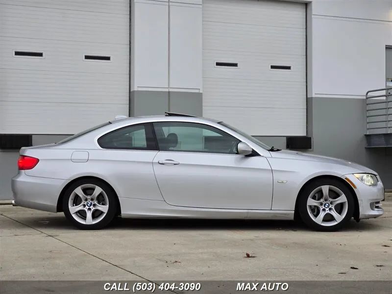 Used 2012 BMW 335i Coupe RWD image 9