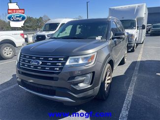 Used 2017 Ford Explorer XLT video 1